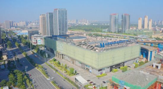 合肥庐阳：大型商场引燃“消费热力”