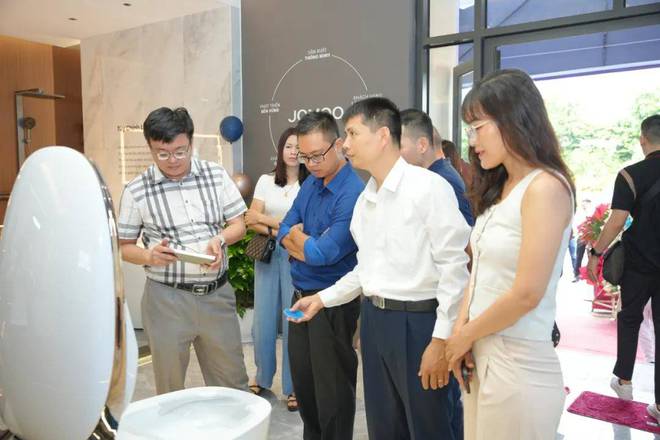 票房登顶第一！从《哪吒2》看中国科技企业集体“闹海”(图7)