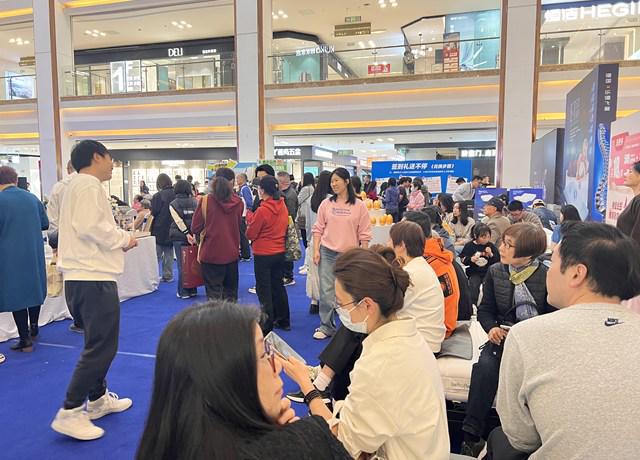 实探上海家居卖场：付款处排起长队智能品类卖爆了