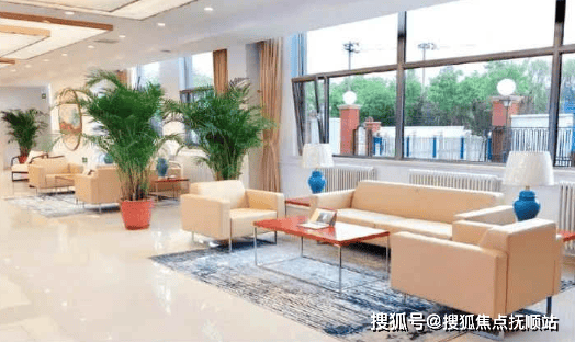 2025全方位速览!银色年华老年公寓24h养老专线价格汇总拎包入住(图2)
