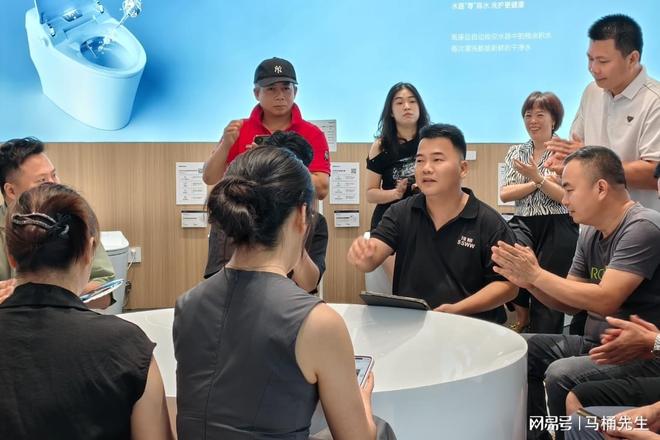 江门卫浴探店 浪鲸马桶展厅把 “选马桶” 玩成沉浸式体验(图3)