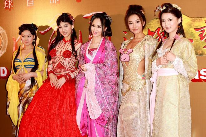 还记得铁玉香、极乐老人吗？续集观众等了15年她们却没变样(图15)