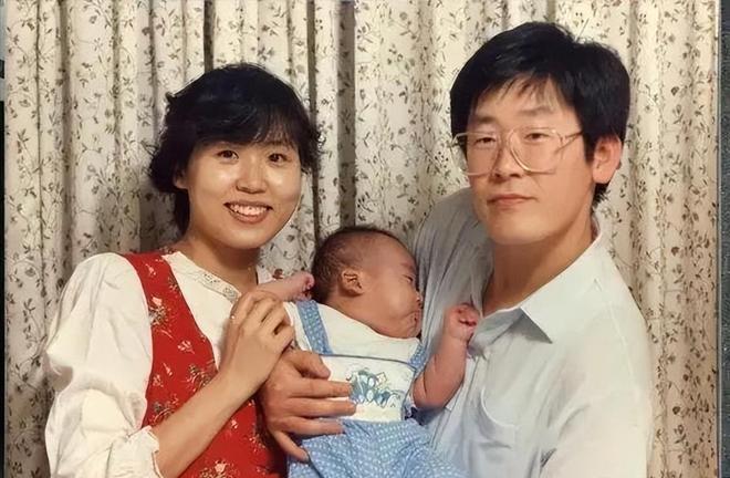 李在明和老婆一起亮相新的第一夫人叫金惠景比金建希温柔漂亮(图11)
