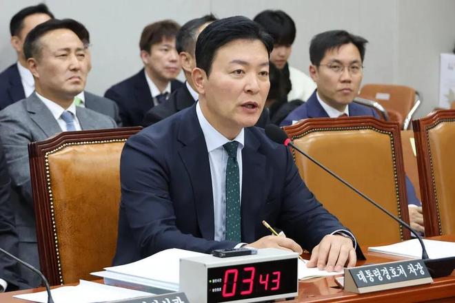 李在明和老婆一起亮相新的第一夫人叫金惠景比金建希温柔漂亮(图21)