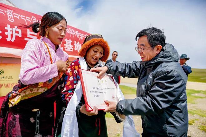 黄河源头第一哨——曲麻莱县麻多乡郭洋村调研记  三江源调查(图12)