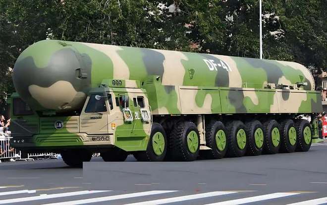 央视曝光东风-5型洲际导弹：射程横跨太平洋可发送400万吨核弹(图13)