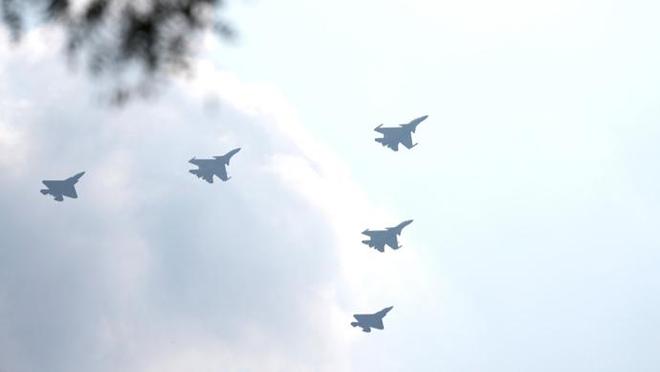 对不起看完阅兵才知道《蛟龙行动》原来并不科幻!(图24)