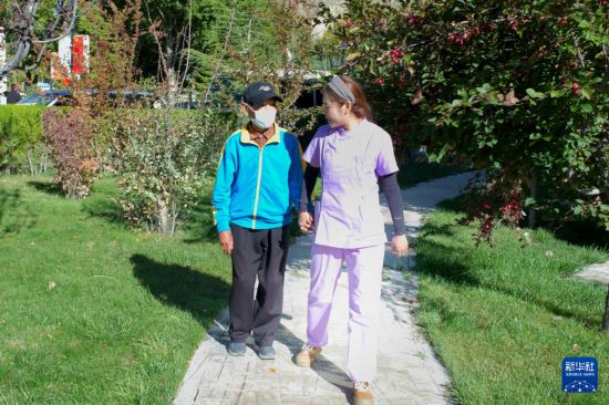 传递“无声”温暖 托举梦想之桥