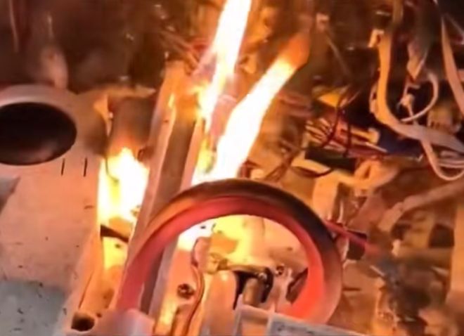 女子购入“镇店之宝”凌晨它在家中离奇爆炸……(图3)