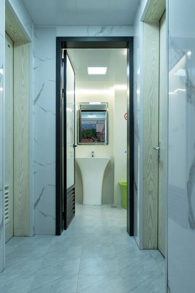 老人憋着找、快递员满街转……上海这个5㎡小区“内部空间”打开后直击痛点！(图2)