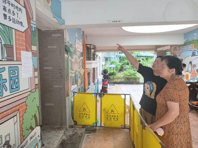 老人憋着找、快递员满街转……上海这个5㎡小区“内部空间”打开后直击痛点！(图7)