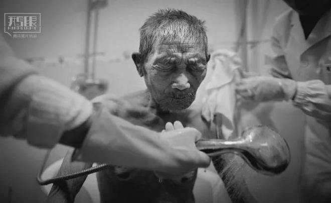 270万元的洗澡机器人4万人报名体验离“全自动洗澡”有多远?(图8)