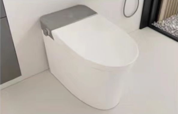 业主交钱后装修烂尾工长垫资自嘲被“绑架” 装修公司频繁更名背后