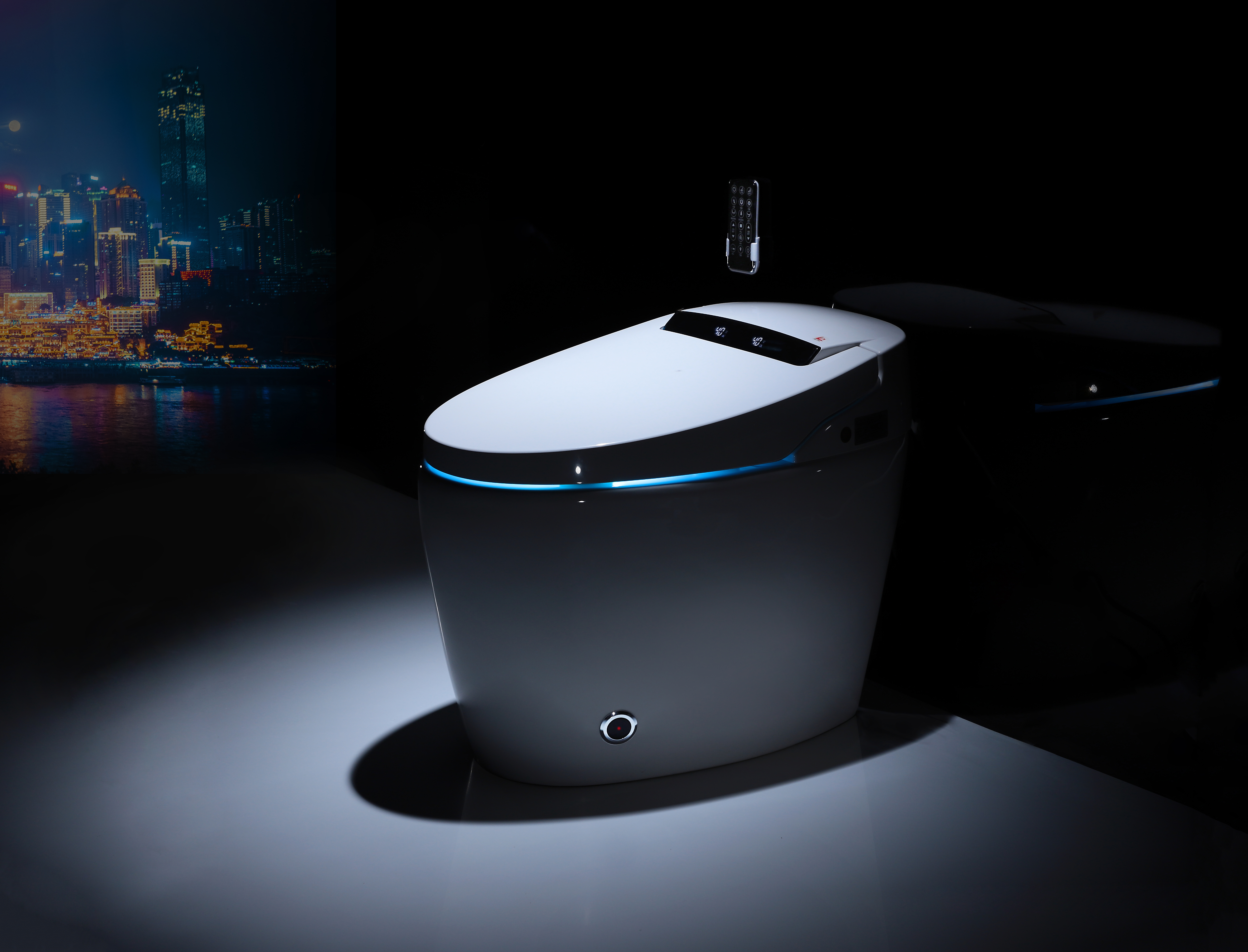 女子离家17天智能马桶耗水200多吨！解放双手≠忽视安全隐患