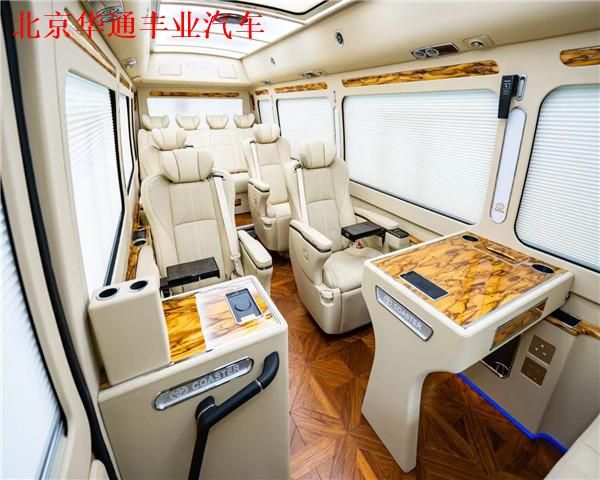 丰田考斯特带卫生间房车最新版2025价格 丰田考斯特改装案例(图6)