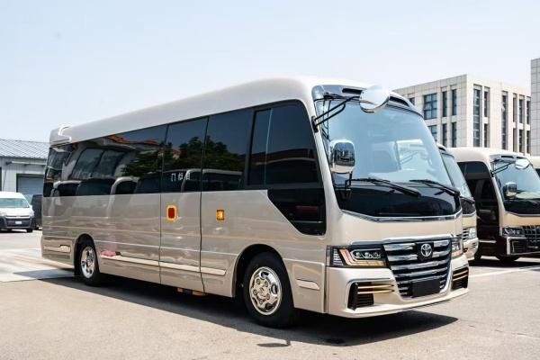 丰田考斯特中巴40价格12座考斯特报价及图片(图3)